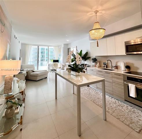 Building Photo - Brickell House Condo Unit 1104