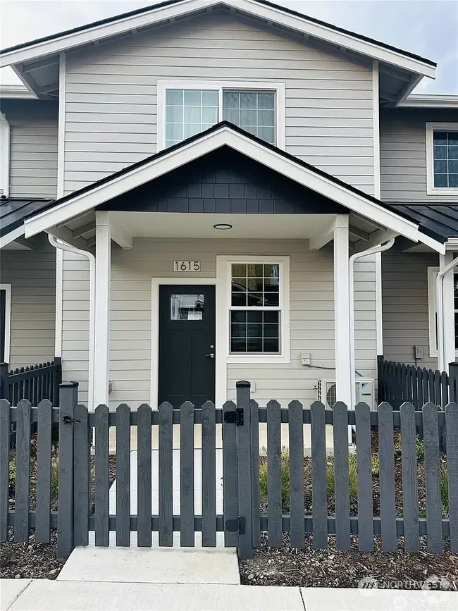 Building Photo - 1615 Sunup Loop Rental