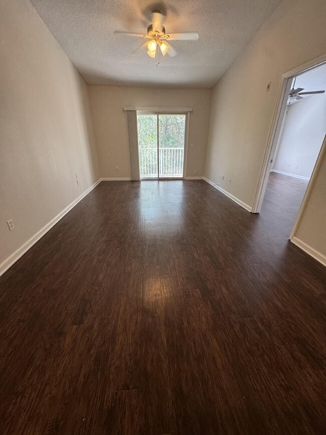 2 bedroom 2 bath condo with nature view.