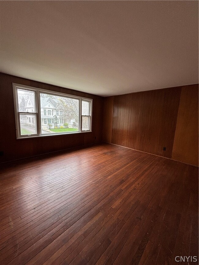 Photo - 131 West St