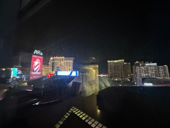 Building Photo - Furnished High-Rise on The Strip Unit 603