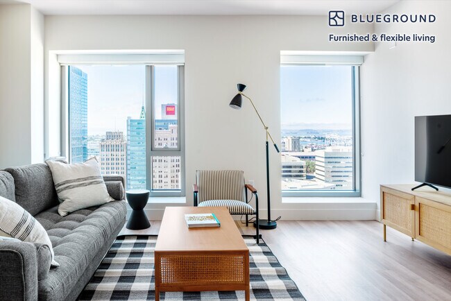 Building Photo - 447 17th St Rental