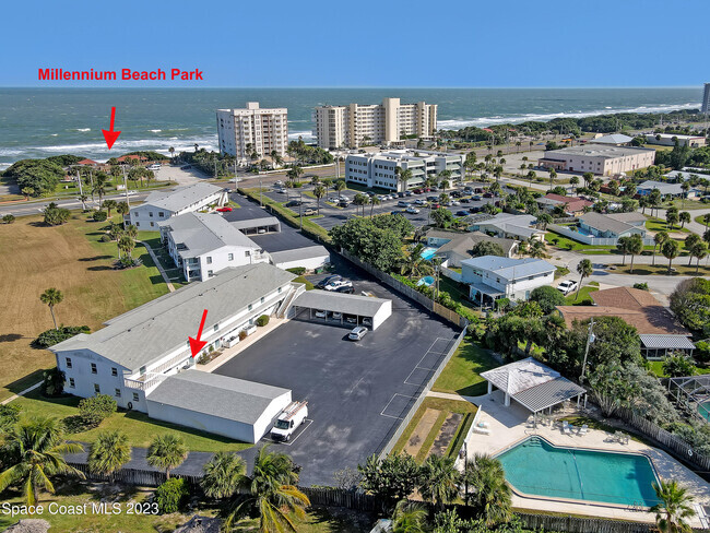 Building Photo - 2186 A1A Jimmy Buffett Mem Hwy Unit 4c Rental