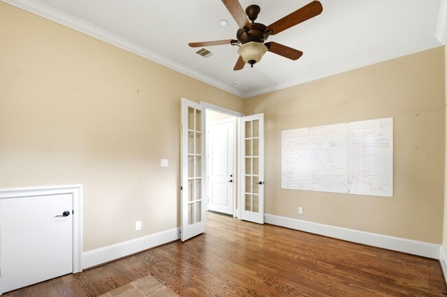 Photo - 1652 Norfolk St Unit B