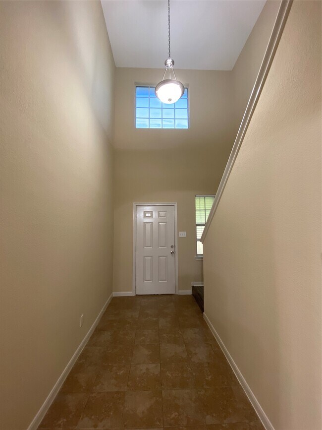 Photo - 4903 Summer Ridge Dr