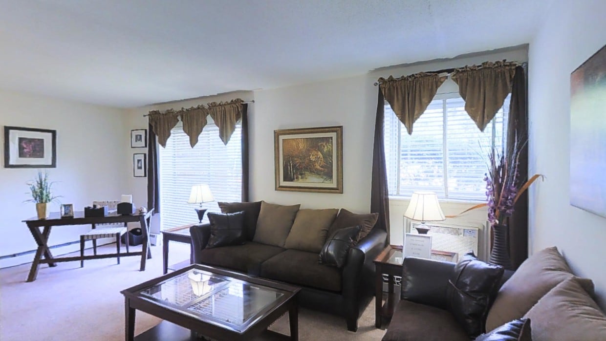 Photo - Barclay Square Apartments