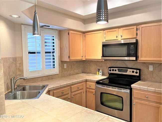 Photo - 6655 N Canyon Crest Dr Unit 21104