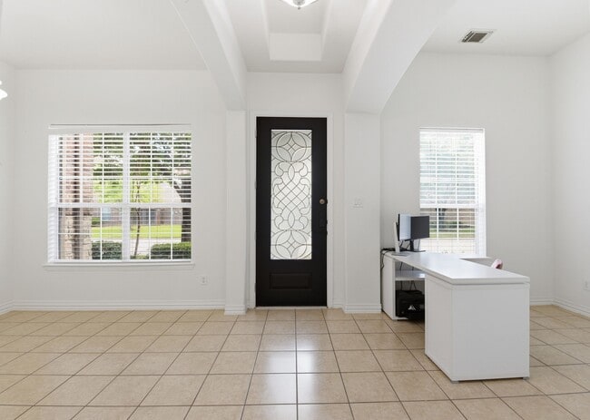 Photo - 16023 Powder Springs Ln
