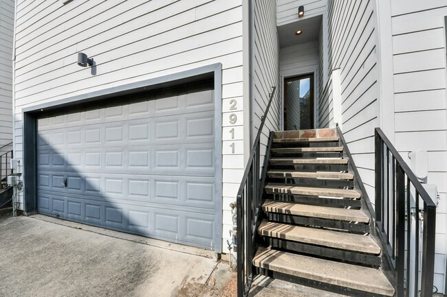 Photo - 2911 Chartres St