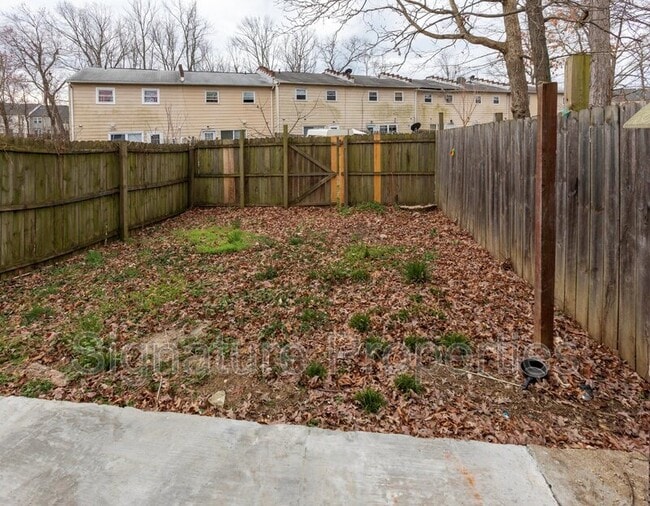 Photo - 908 Anvil Rd