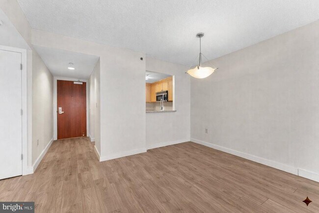 Building Photo - 1150 K St NW Unit 306