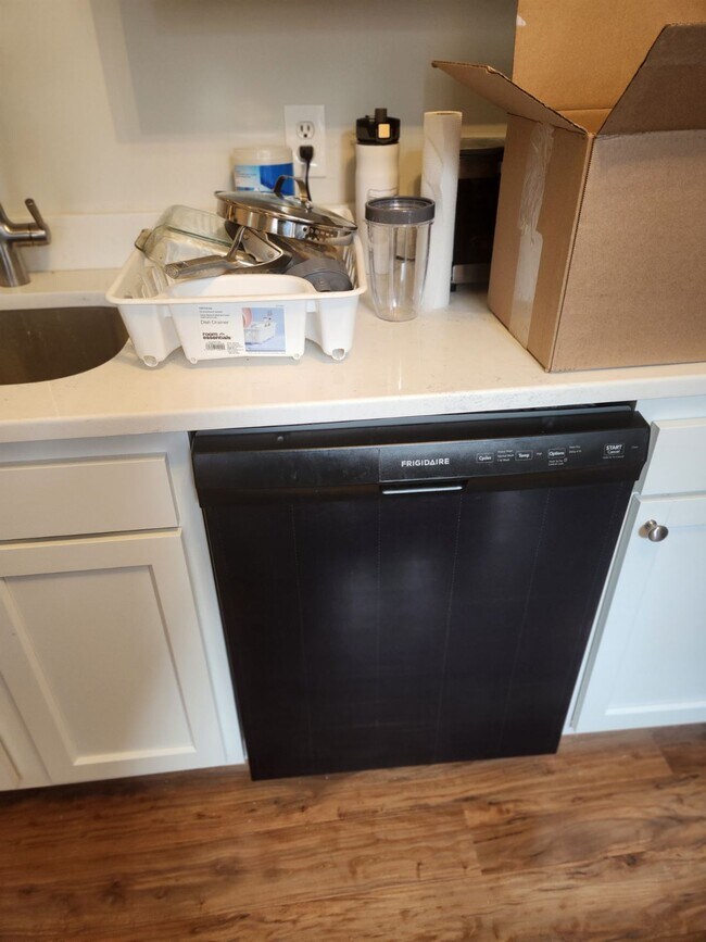 208 Hanover St Unit 3