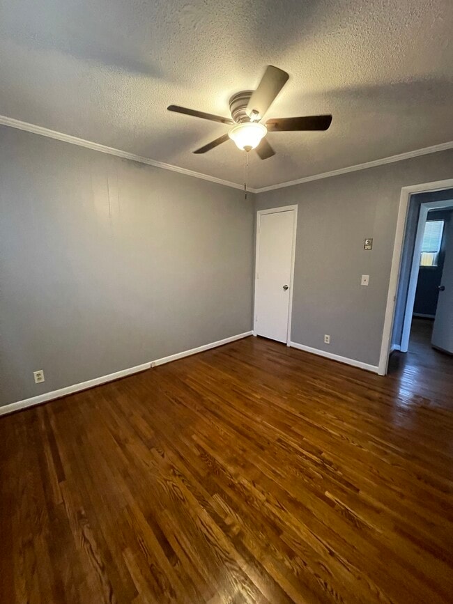 Bedroom #1 - 3826 Edwards Ave Unit B