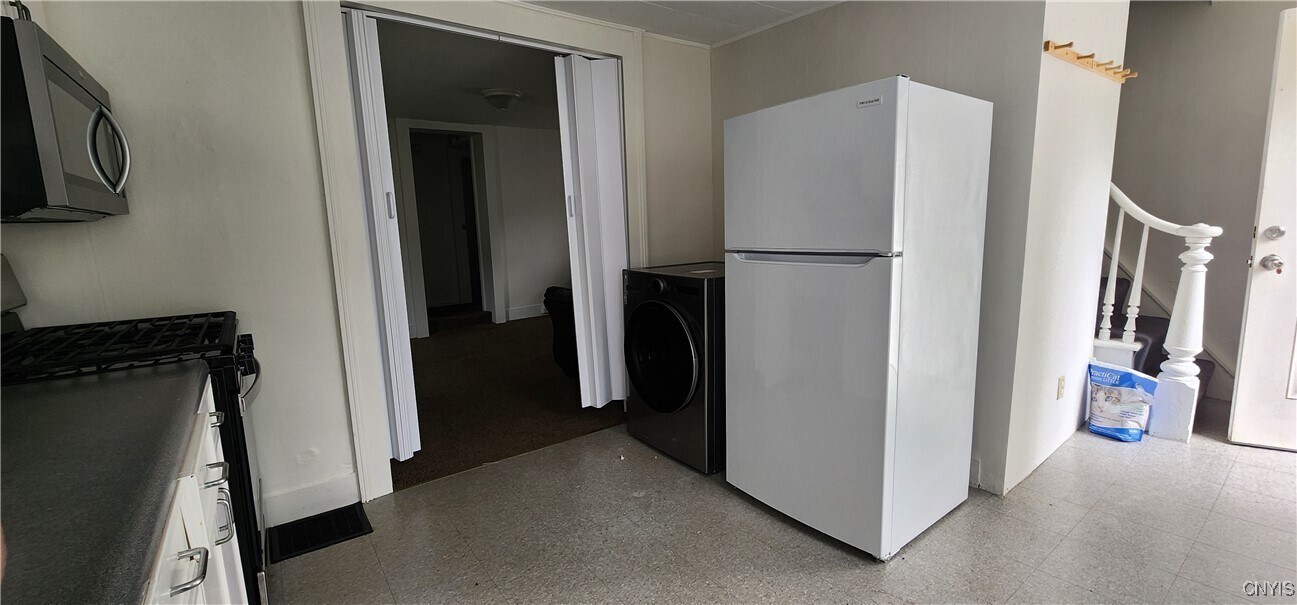 Photo - 127 W Schuyler