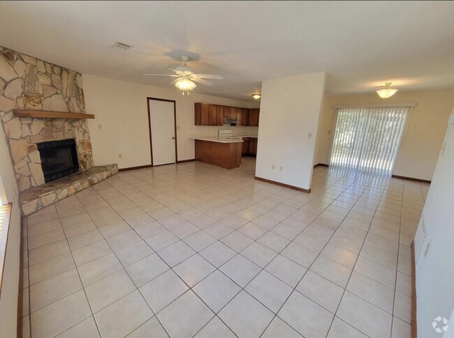 Building Photo - 8520 Misty Ridge Ln Rental