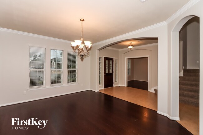 Photo - 2807 Angela Way Dr