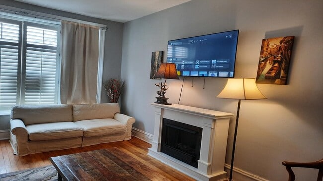 Photo - 1734 N Sedgwick St Unit 1