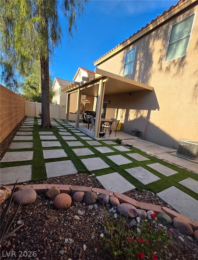 Photo - 7180 N Campbell Rd