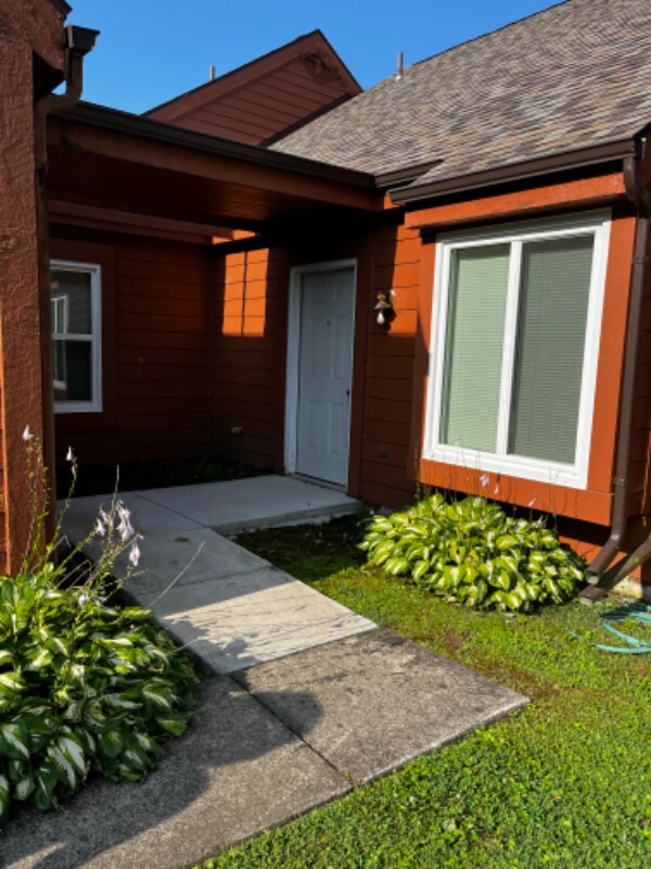 Photo - 4421 Burlingame Commons