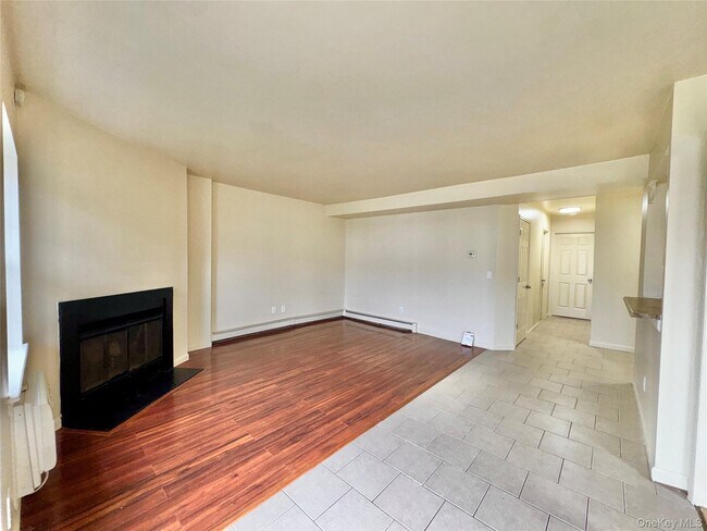 Photo - 5 Lexington Hills Rd Unit 7