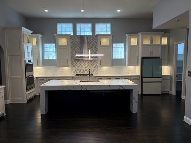 Photo - 1147 Spencer St S