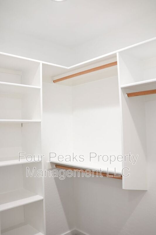 Photo - 1851 W 8th S St