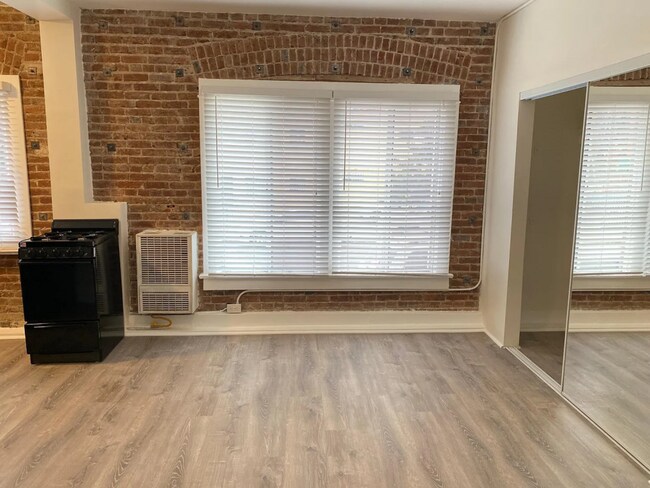 Photo - 1984 Park Grove Ave