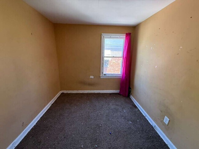 Photo - 3 BED 1 BATH SINGLE FAMILY HOME