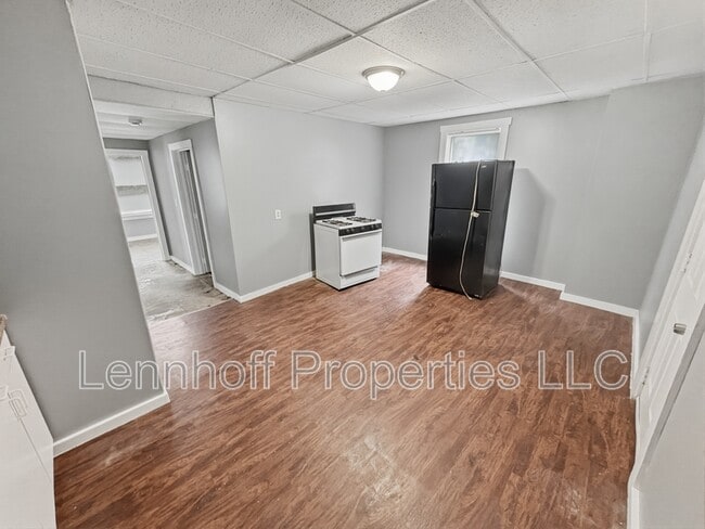 Photo - 142 Jewett St
