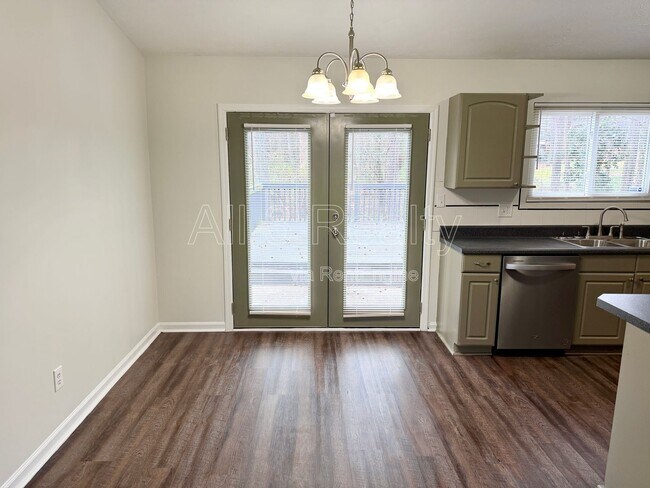 Photo - 3237 Brisbane Way