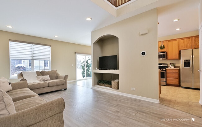 Photo - 398 S Jade Ln