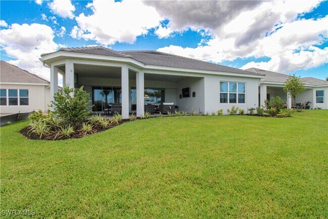 Building Photo - 15765 Cortina St