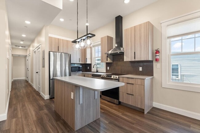 Photo - 701 E 2nd St Condo Unit 3