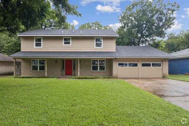 Building Photo - 1721 Nueces Trail Rental
