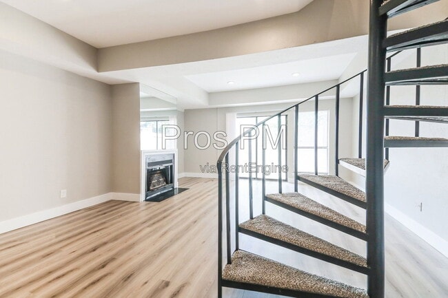 Photo - 14140 Haymeadow Dr Unit 111