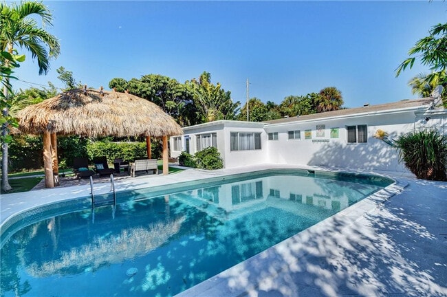 Photo - 10 S Swinton Cir