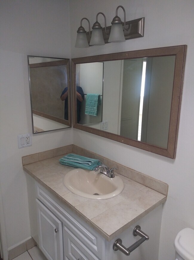 Photo - Ramona Park Apartments