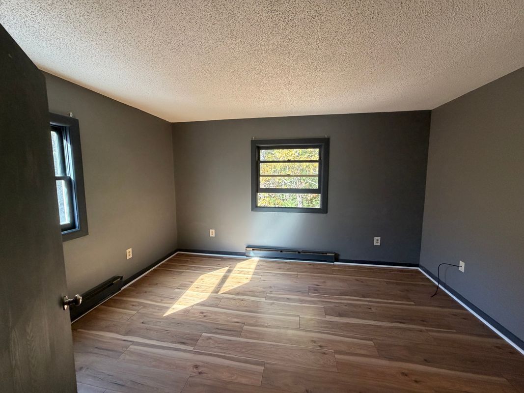 1088 Dover, 302 - 1088 Dover, 302