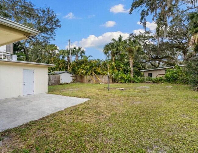 Photo - 515 Cypress Rd