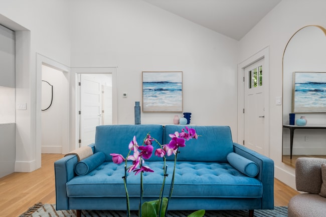 Photo - 413 8th St NE Unit A