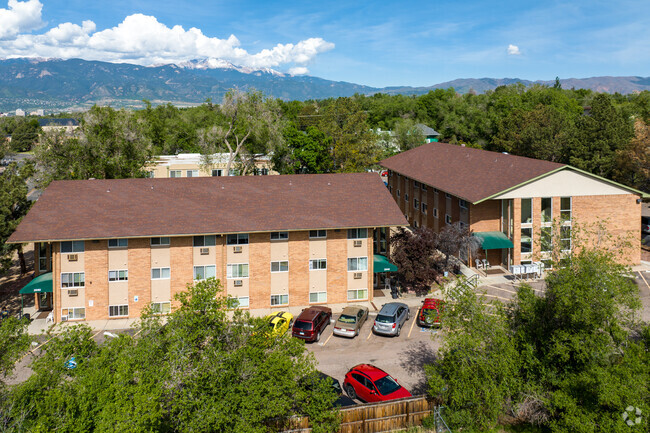 Mountain Pointe Apartments - Mountain Pointe Apartments