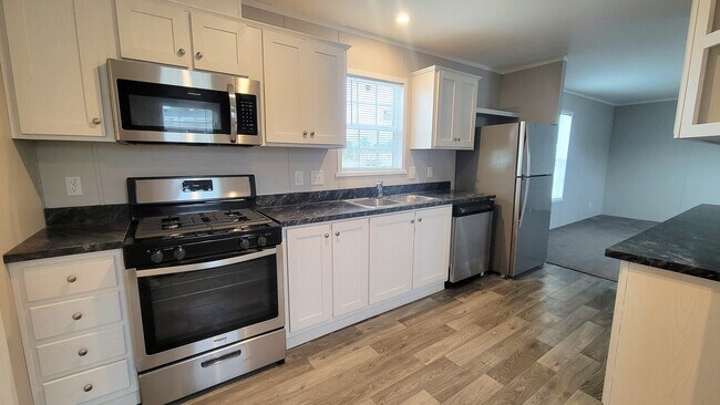 Building Photo - 550 Delaware Rental
