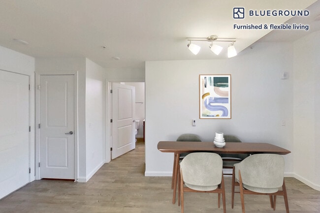 60 Robert Dr Unit SI FL3-ID3943A