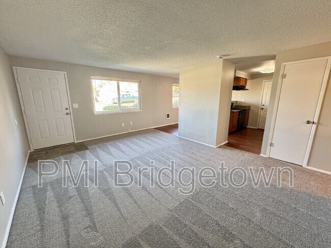 Photo - 3690 NE 8th St