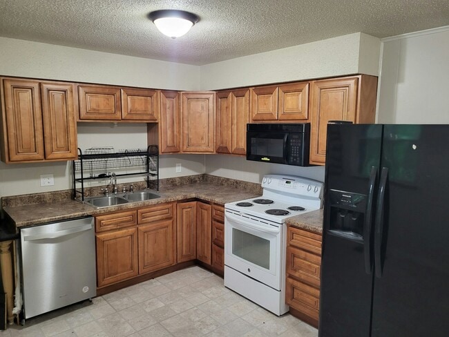 Photo - 4510 Mockingbird Dr NE
