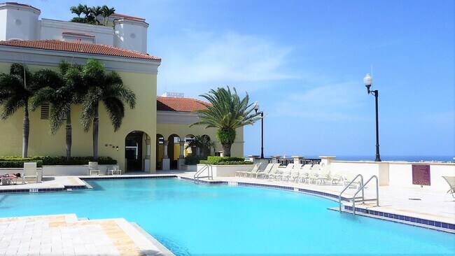 Photo - 801 S Olive Ave