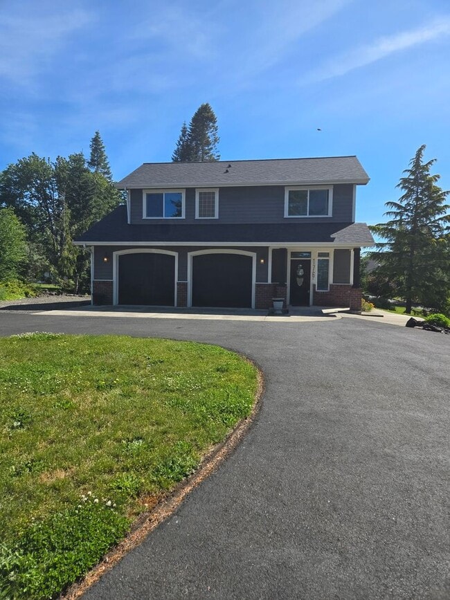 STATUS:AVAILABLE |R17| $ 2995 - STATUS:AVAILABLE  |R17| $ 2995 House