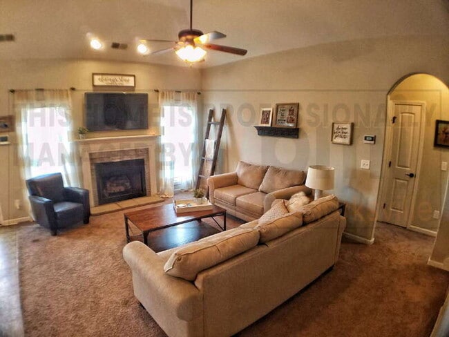 Photo - 717 Sleek Fox Dr