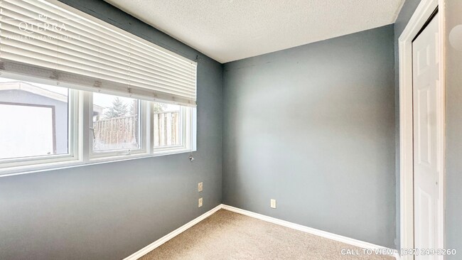 Photo - 233 Benesfort Cres