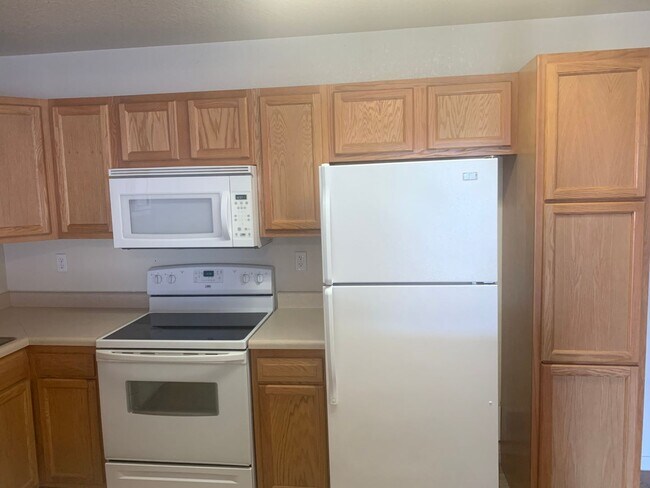 Photo - 6714-MF2-E2 Unit A